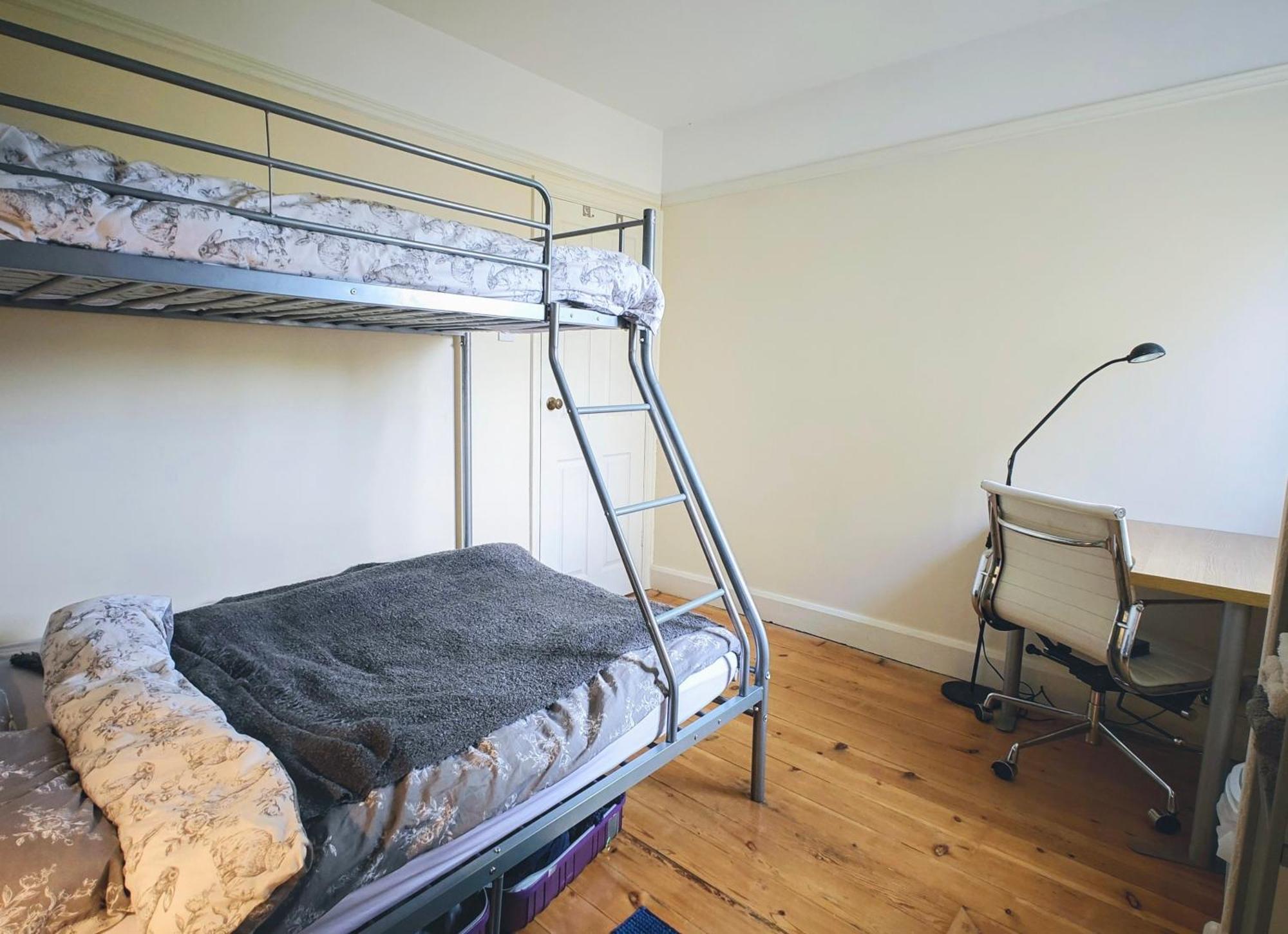 Headington Haven Homestay อ็อกซ์ฟอร์ด ห้อง รูปภาพ